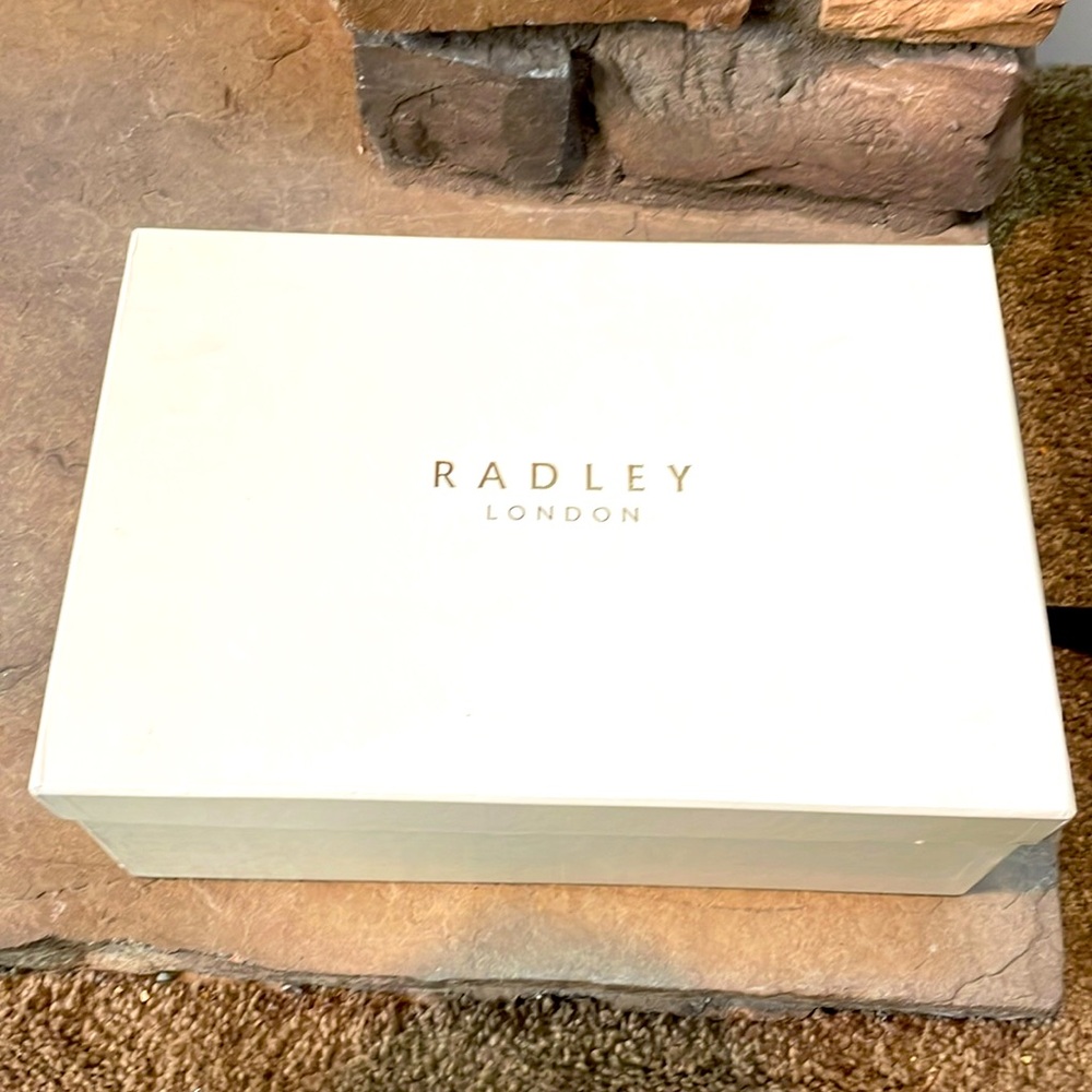 NIB Radley London💥 - Picture 8 of 8